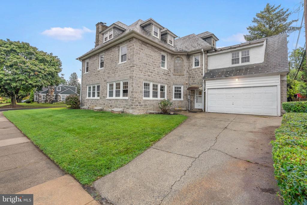 474 KENWOOD ROAD