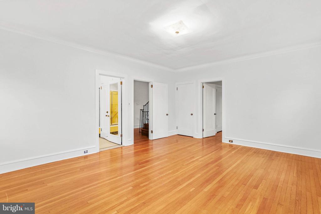 474 KENWOOD ROAD