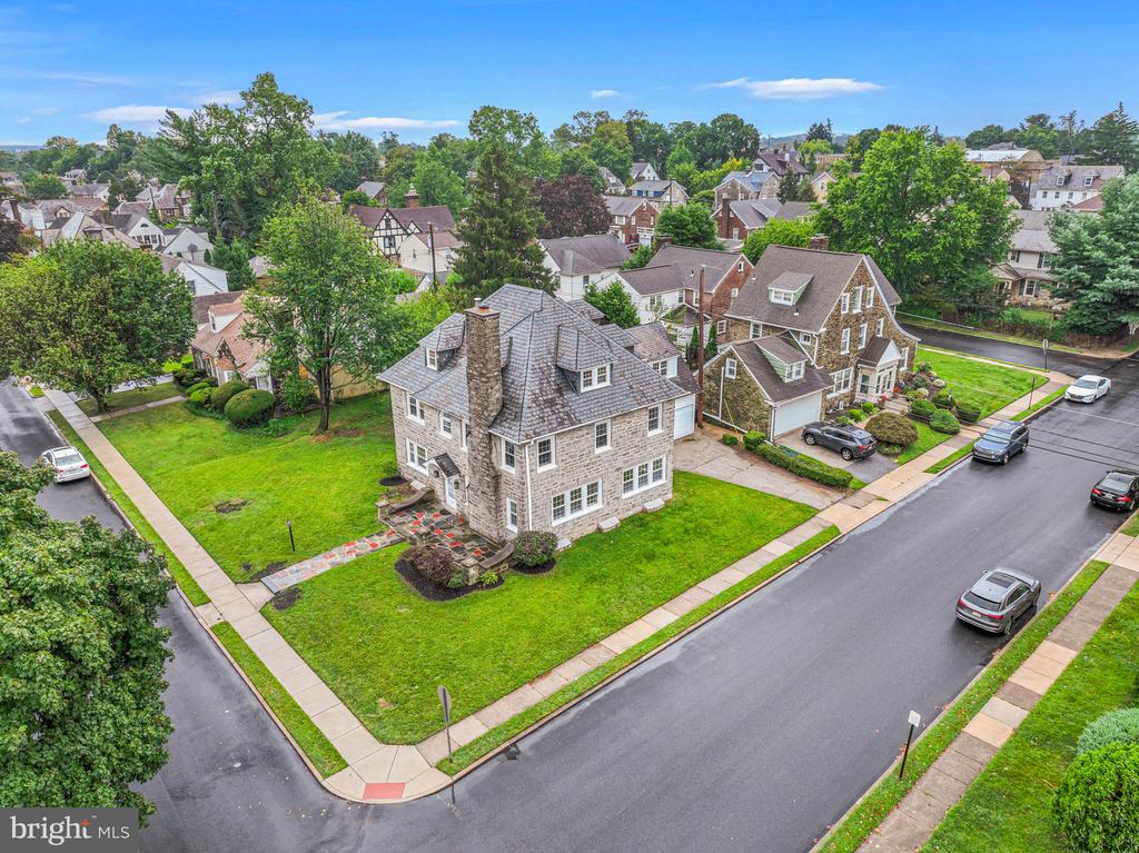 474 KENWOOD ROAD