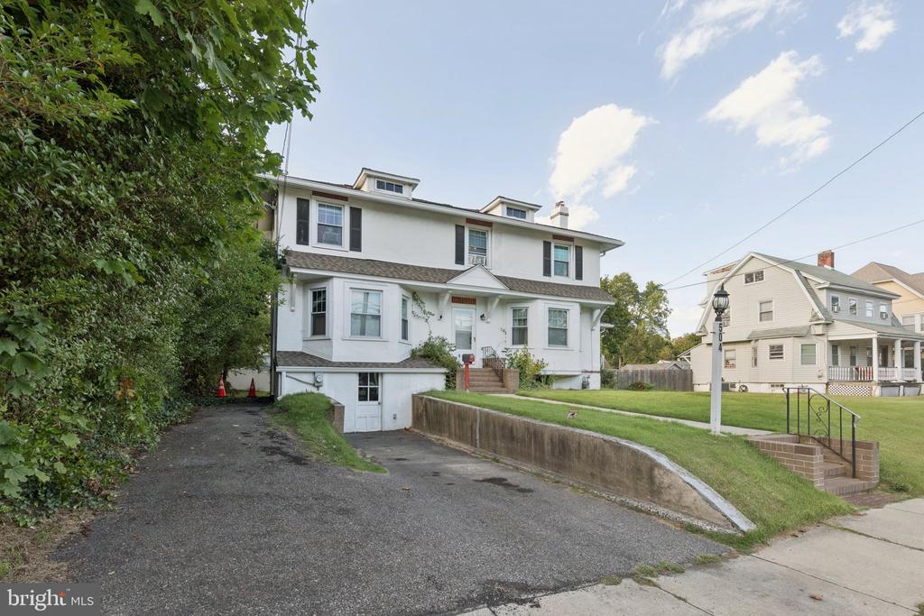 504 S ELMWOOD AVENUE
