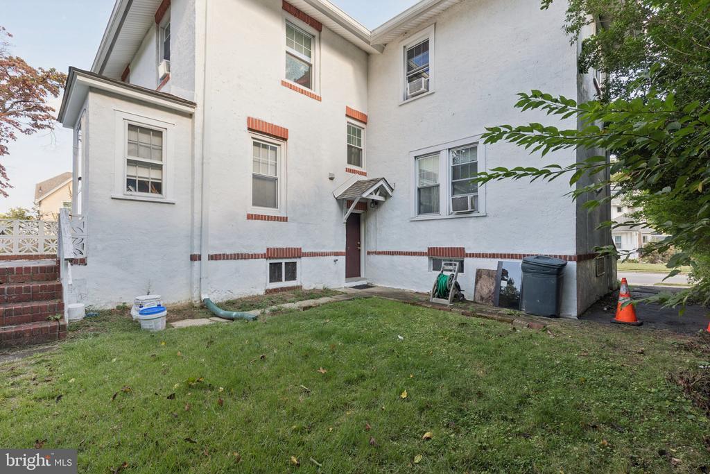 504 S ELMWOOD AVENUE