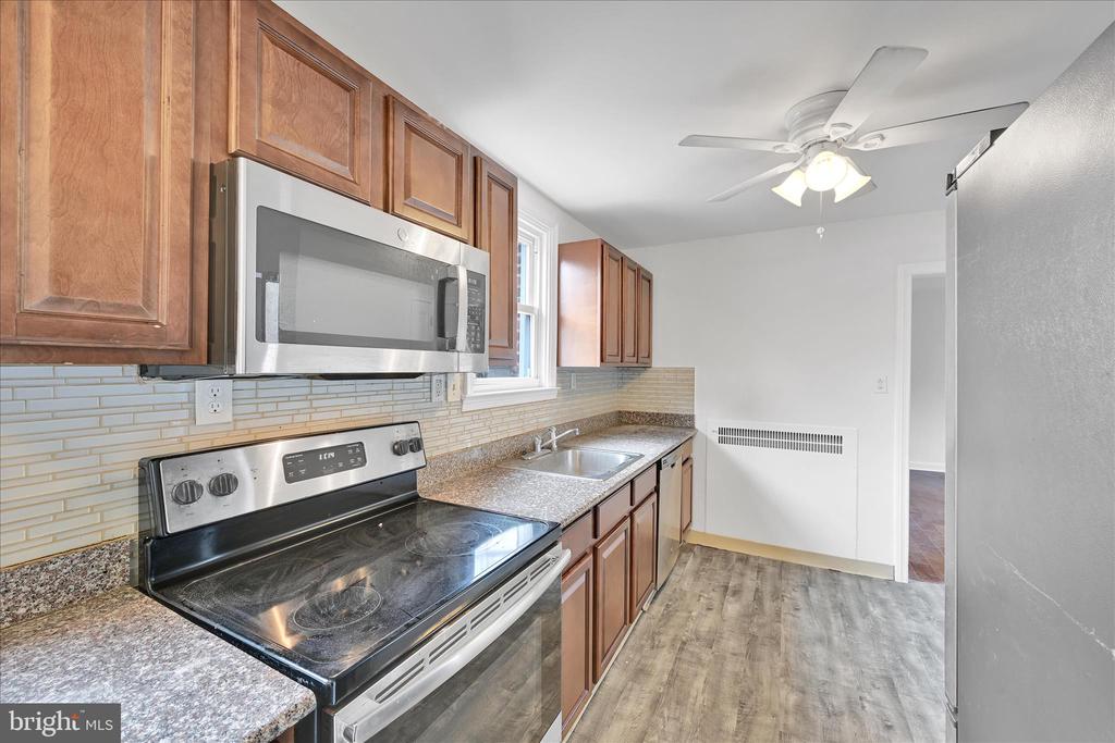 1501 BURMONT