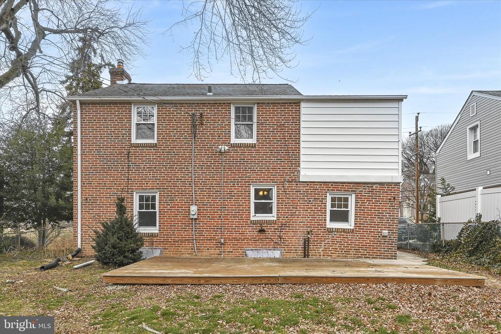 1501 BURMONT