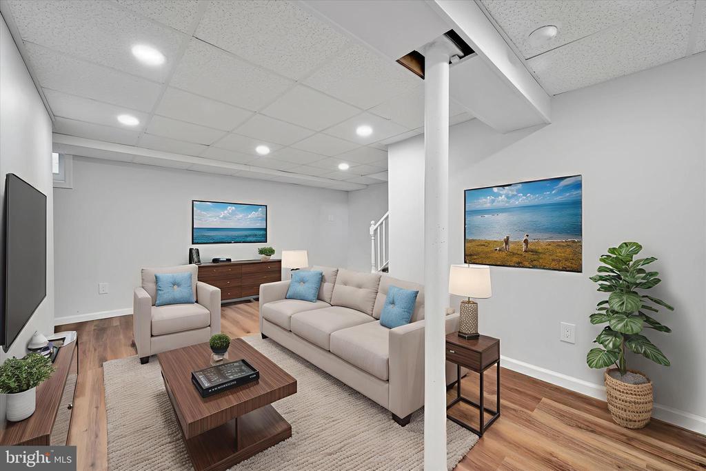 1501 BURMONT