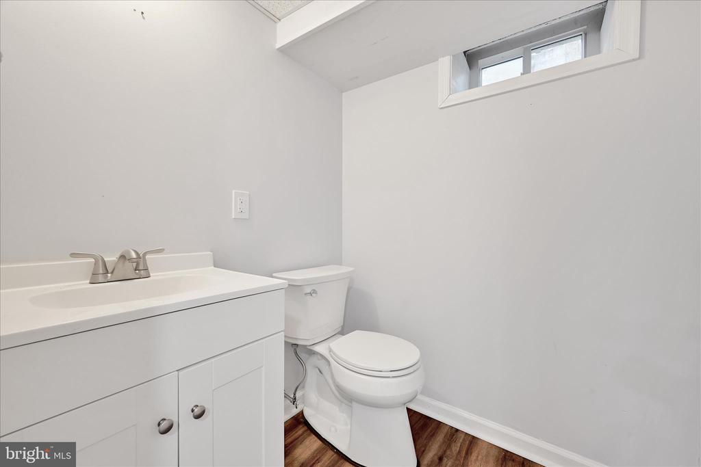 1501 BURMONT