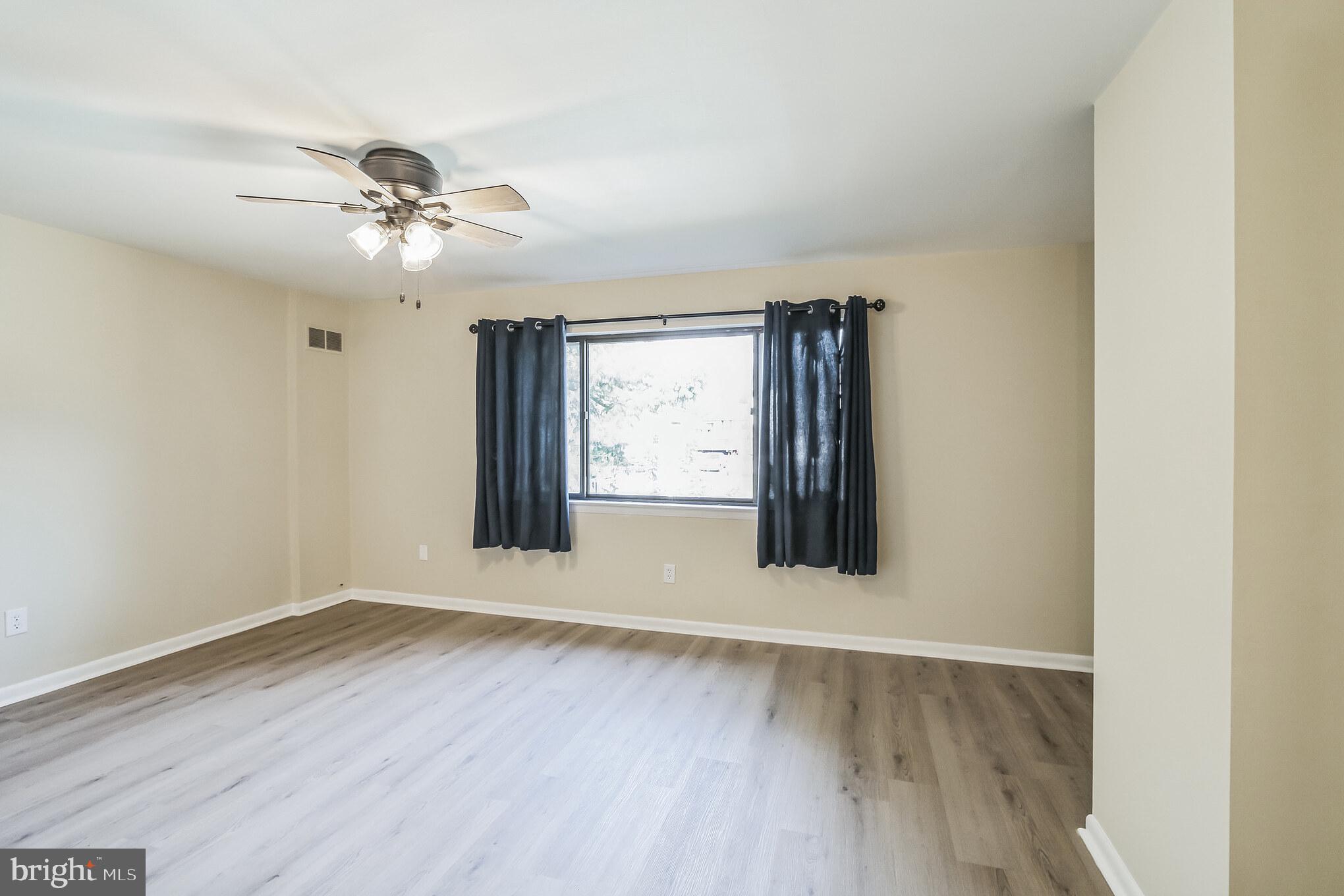 1179 PUTNAM BOULEVARD 3