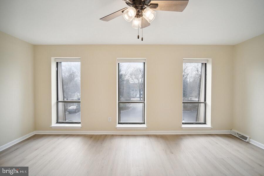 1179 PUTNAM BOULEVARD 3
