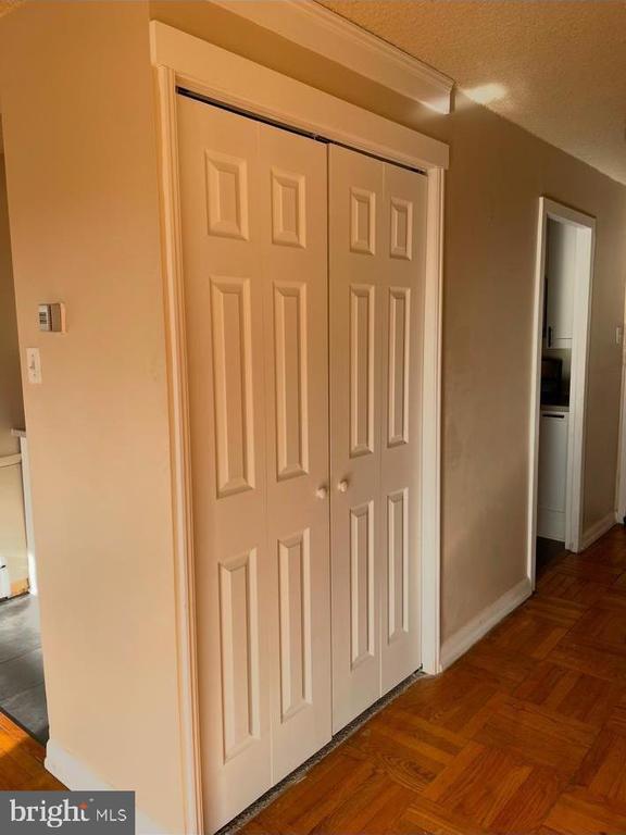 1030 E LANCASTER AVENUE Unit: 823