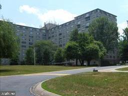 1030 E LANCASTER AVENUE Unit: 823