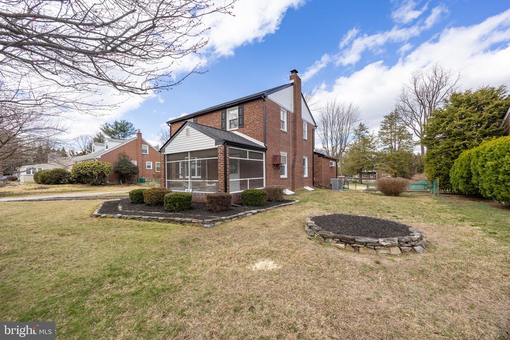 465 HAWARDEN ROAD