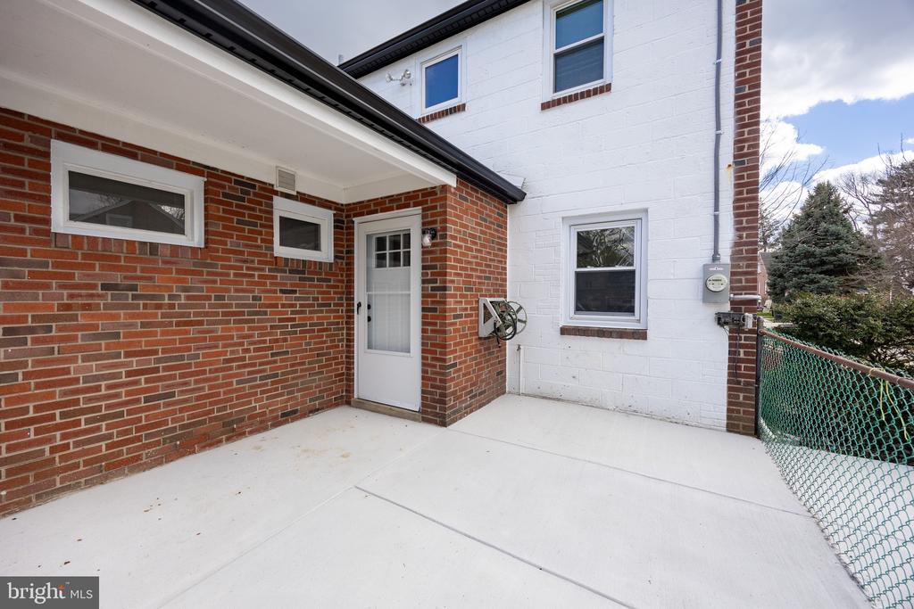 465 HAWARDEN ROAD