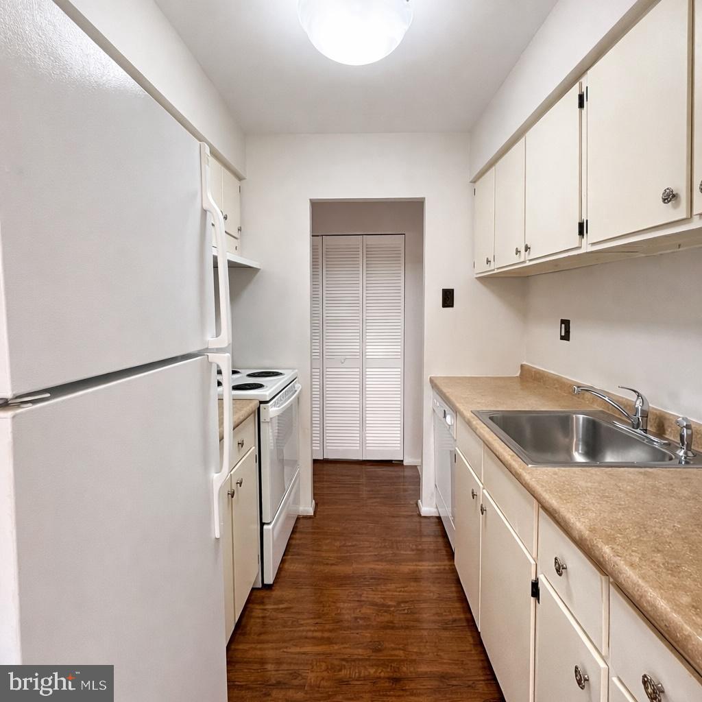 280 BRIDGEWATER ROAD Unit: J5