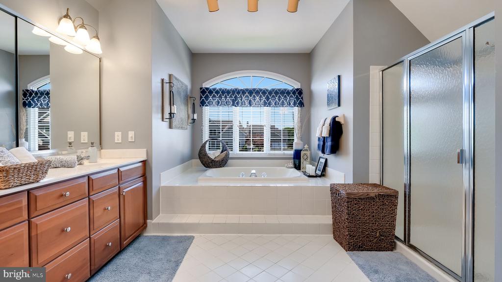 31 THOMAS SPEAKMAN DRIVE