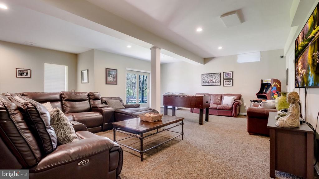 31 THOMAS SPEAKMAN DRIVE