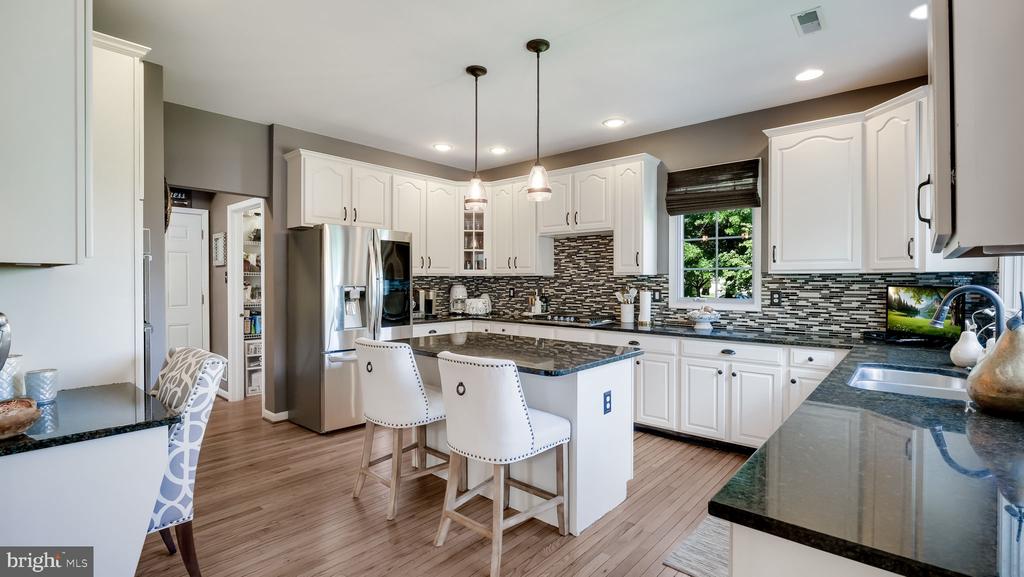 31 THOMAS SPEAKMAN DRIVE