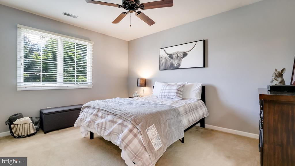 31 THOMAS SPEAKMAN DRIVE