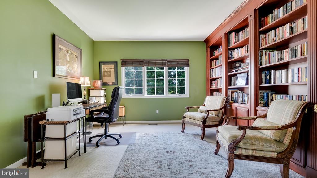 31 THOMAS SPEAKMAN DRIVE