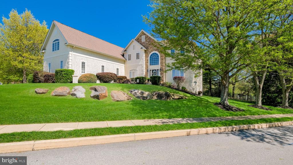 31 THOMAS SPEAKMAN DRIVE