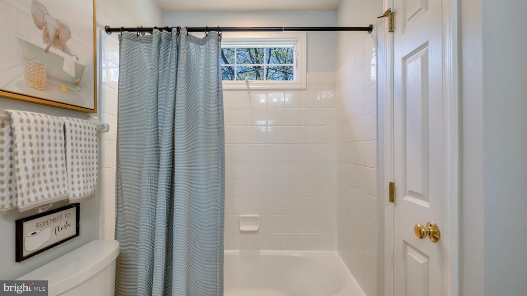 31 THOMAS SPEAKMAN DRIVE