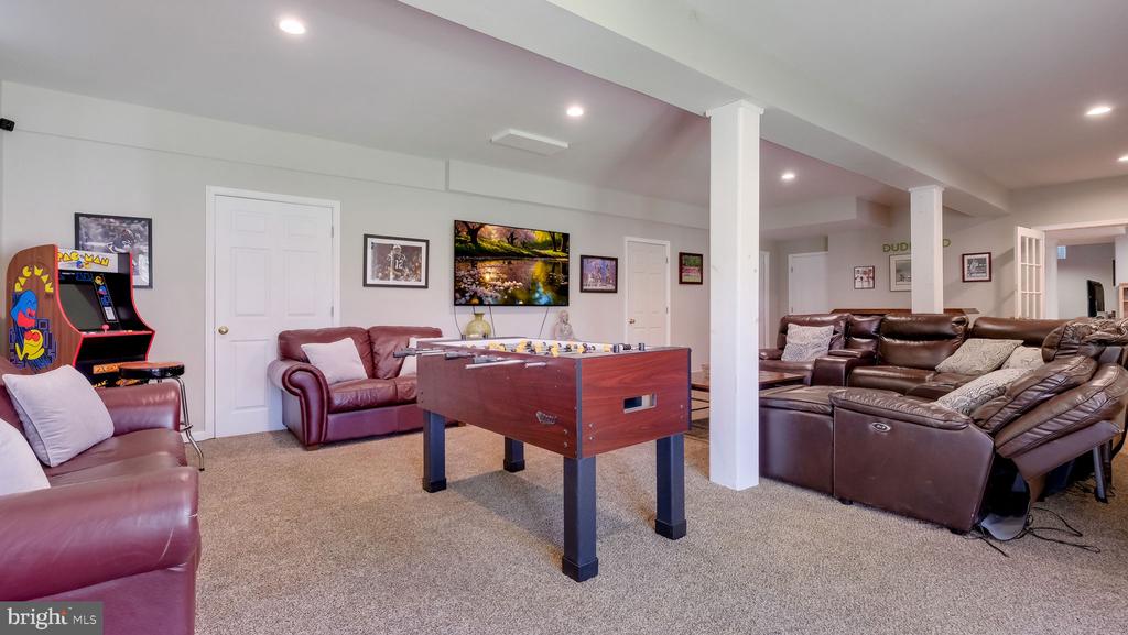31 THOMAS SPEAKMAN DRIVE