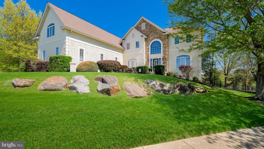 31 THOMAS SPEAKMAN DRIVE