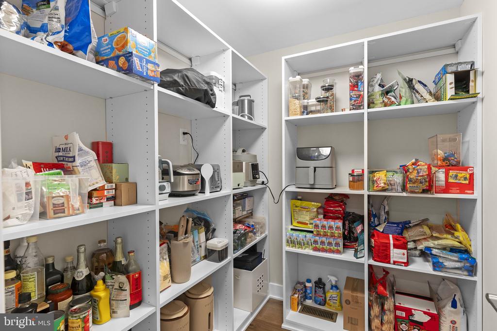 3155 RIDGEVIEW COURT