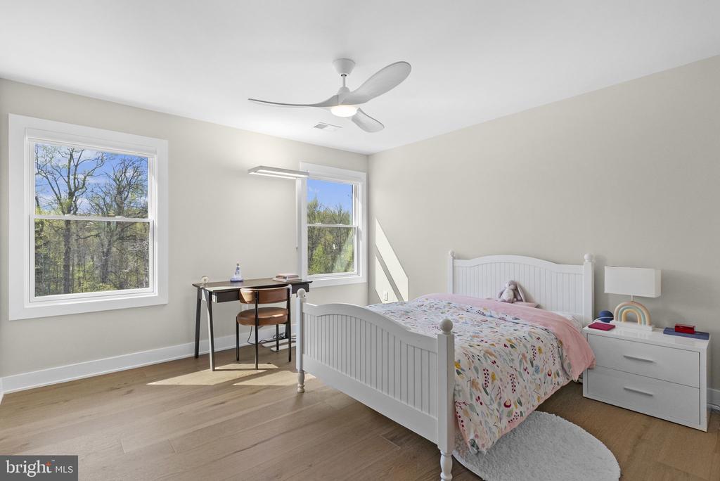 3155 RIDGEVIEW COURT