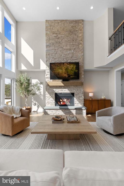 3155 RIDGEVIEW COURT