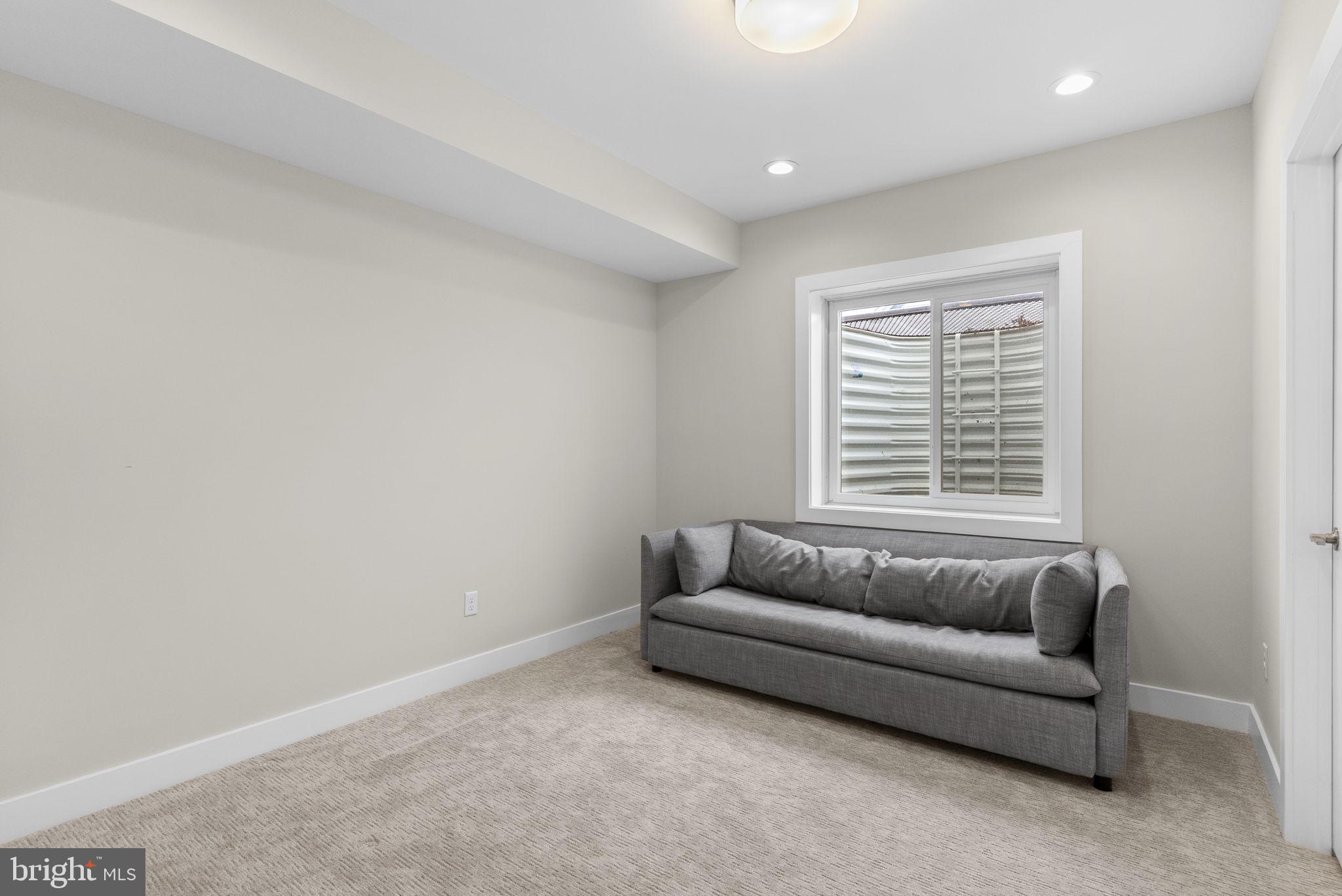 3155 RIDGEVIEW COURT
