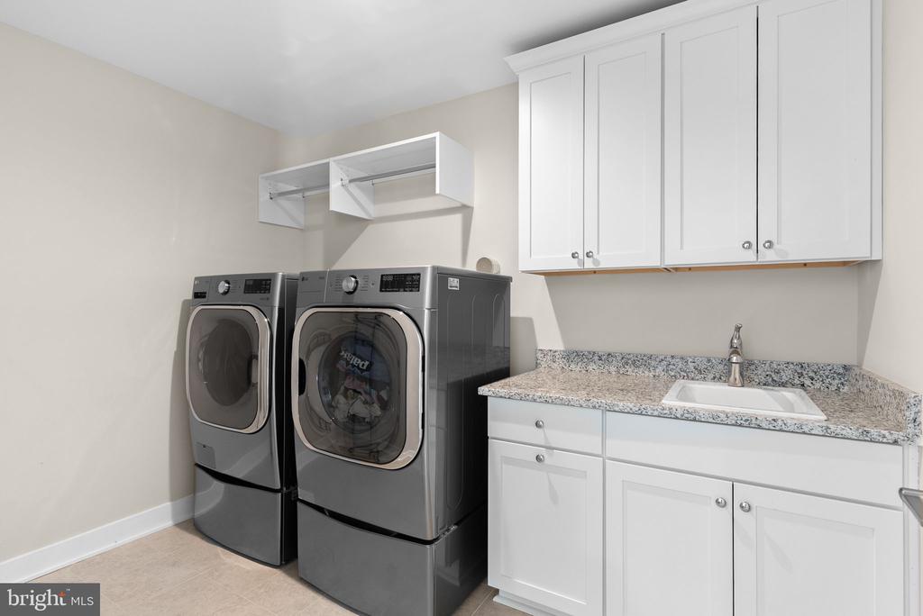 3155 RIDGEVIEW COURT