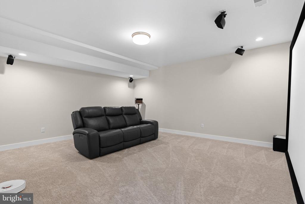 3155 RIDGEVIEW COURT