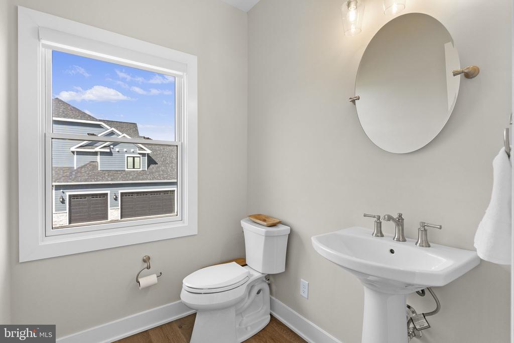 3155 RIDGEVIEW COURT