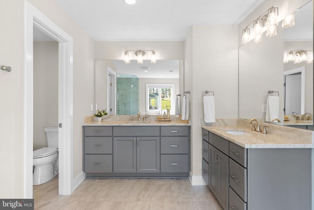 3155 RIDGEVIEW COURT