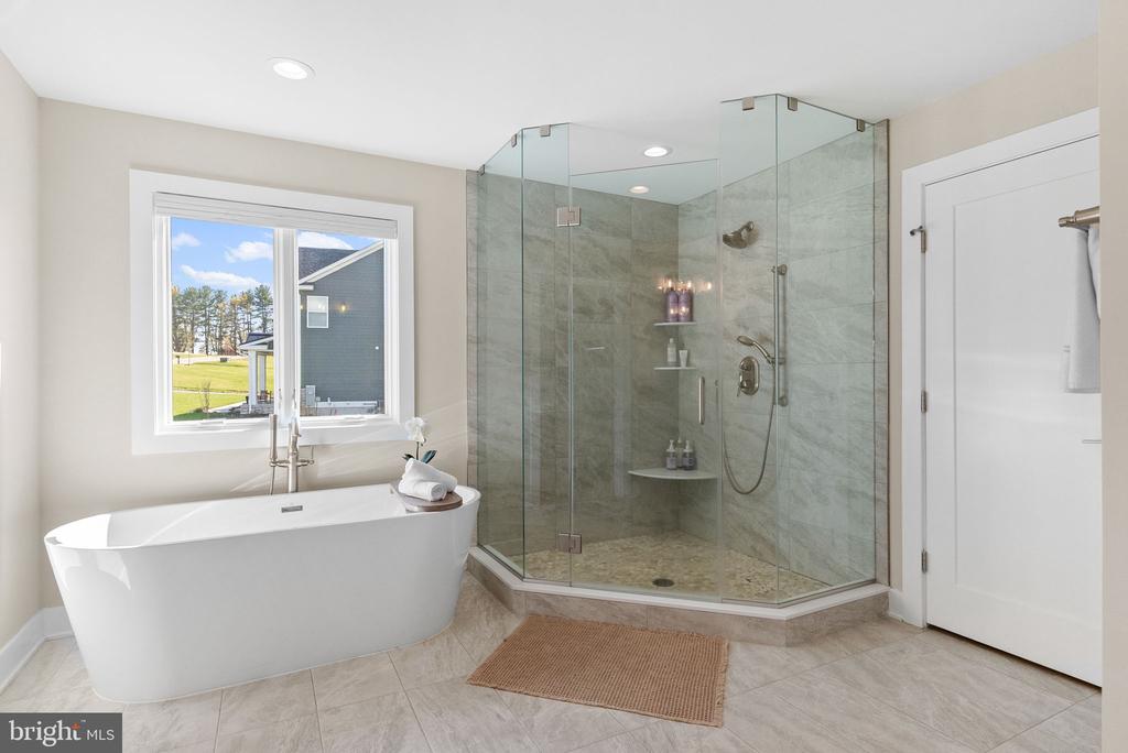 3155 RIDGEVIEW COURT