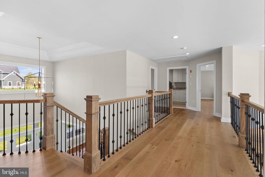 3155 RIDGEVIEW COURT