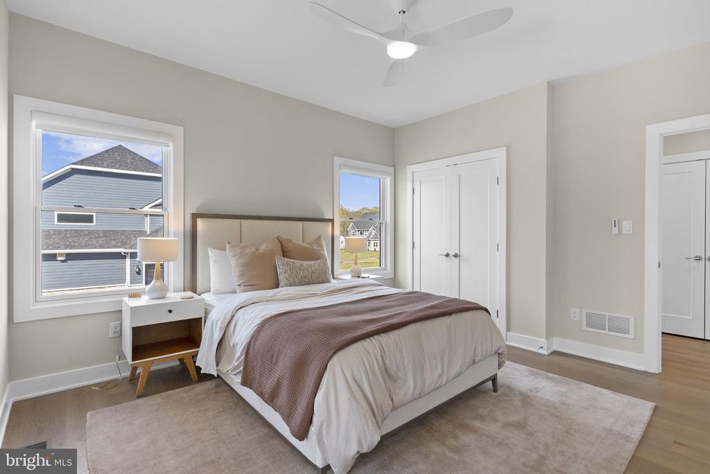 3155 RIDGEVIEW COURT