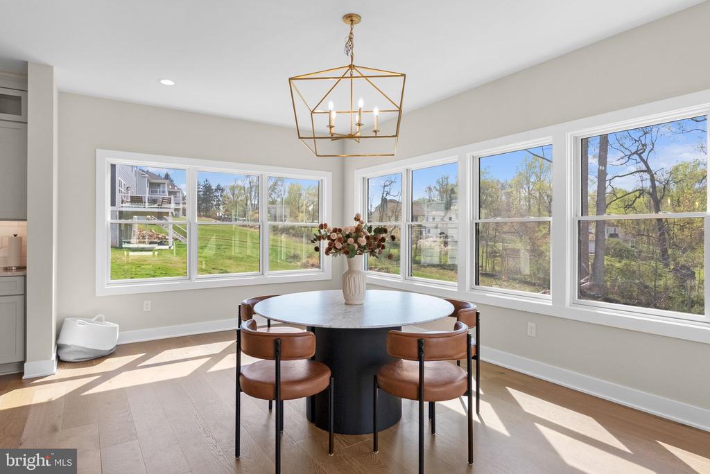 3155 RIDGEVIEW COURT