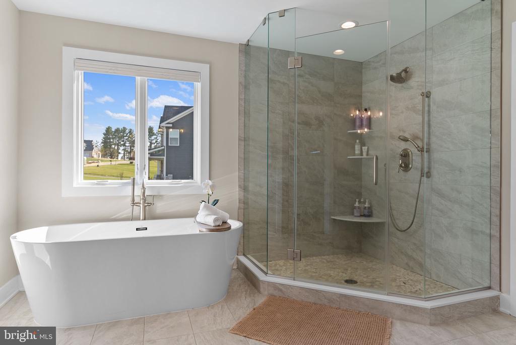 3155 RIDGEVIEW COURT