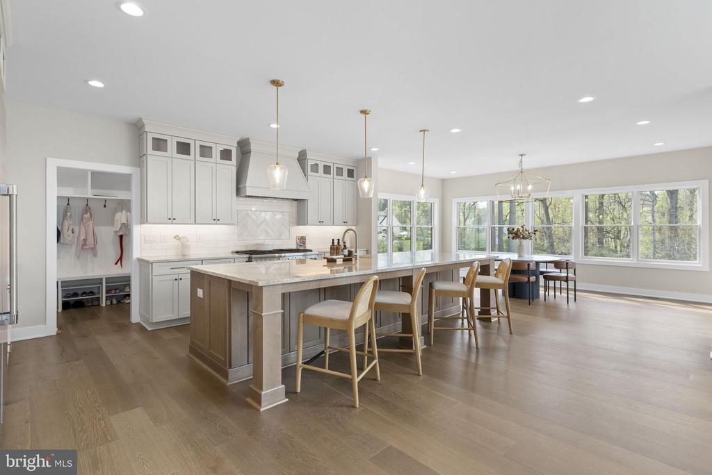 3155 RIDGEVIEW COURT