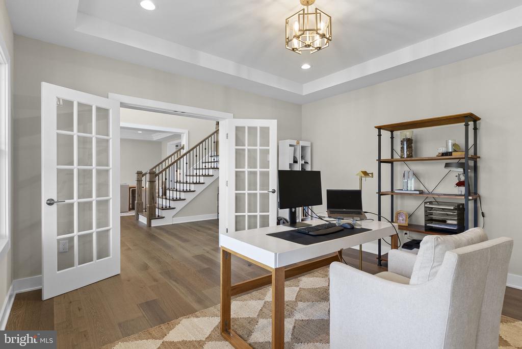 3155 RIDGEVIEW COURT
