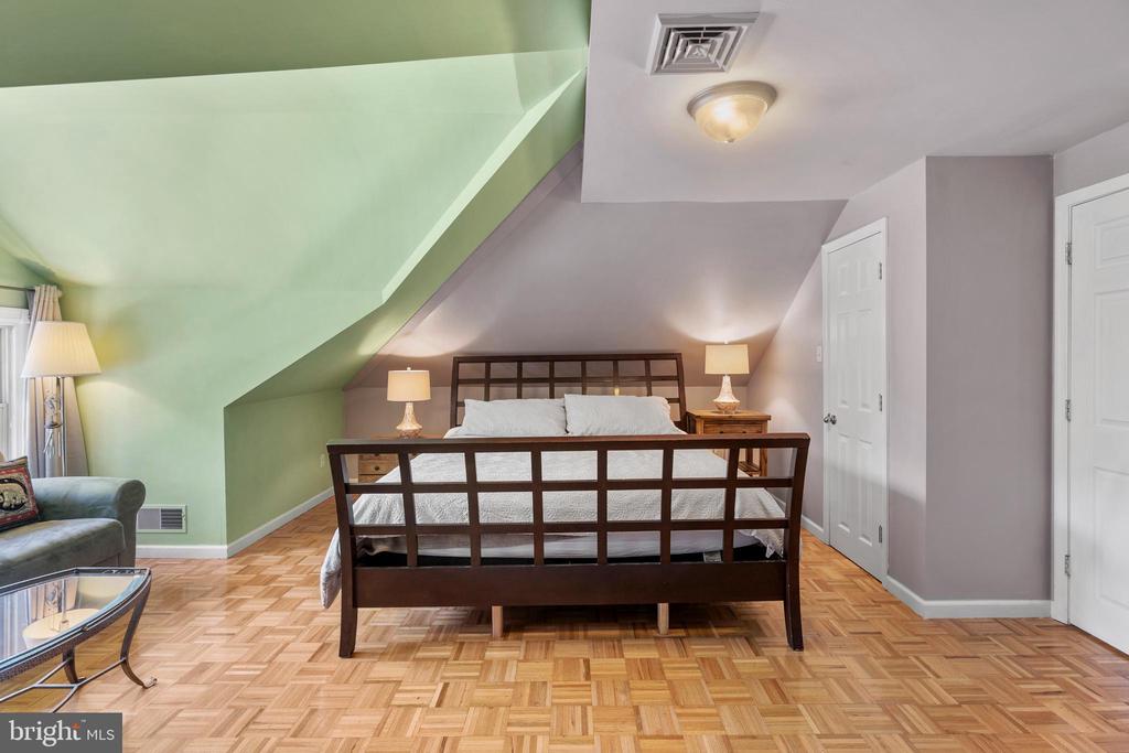 1118 ALLSTON ROAD
