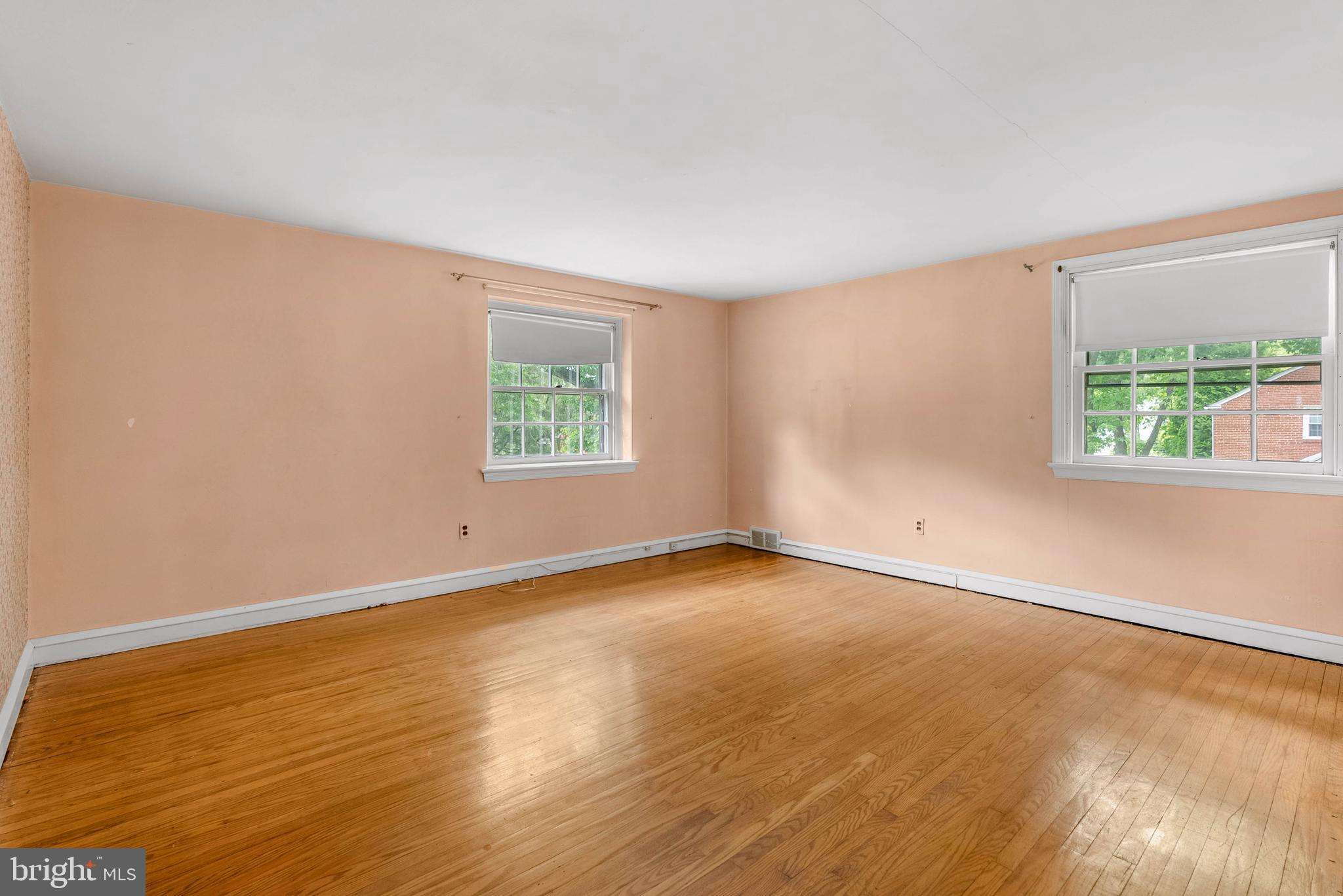 402 HAWTHORNE ROAD
