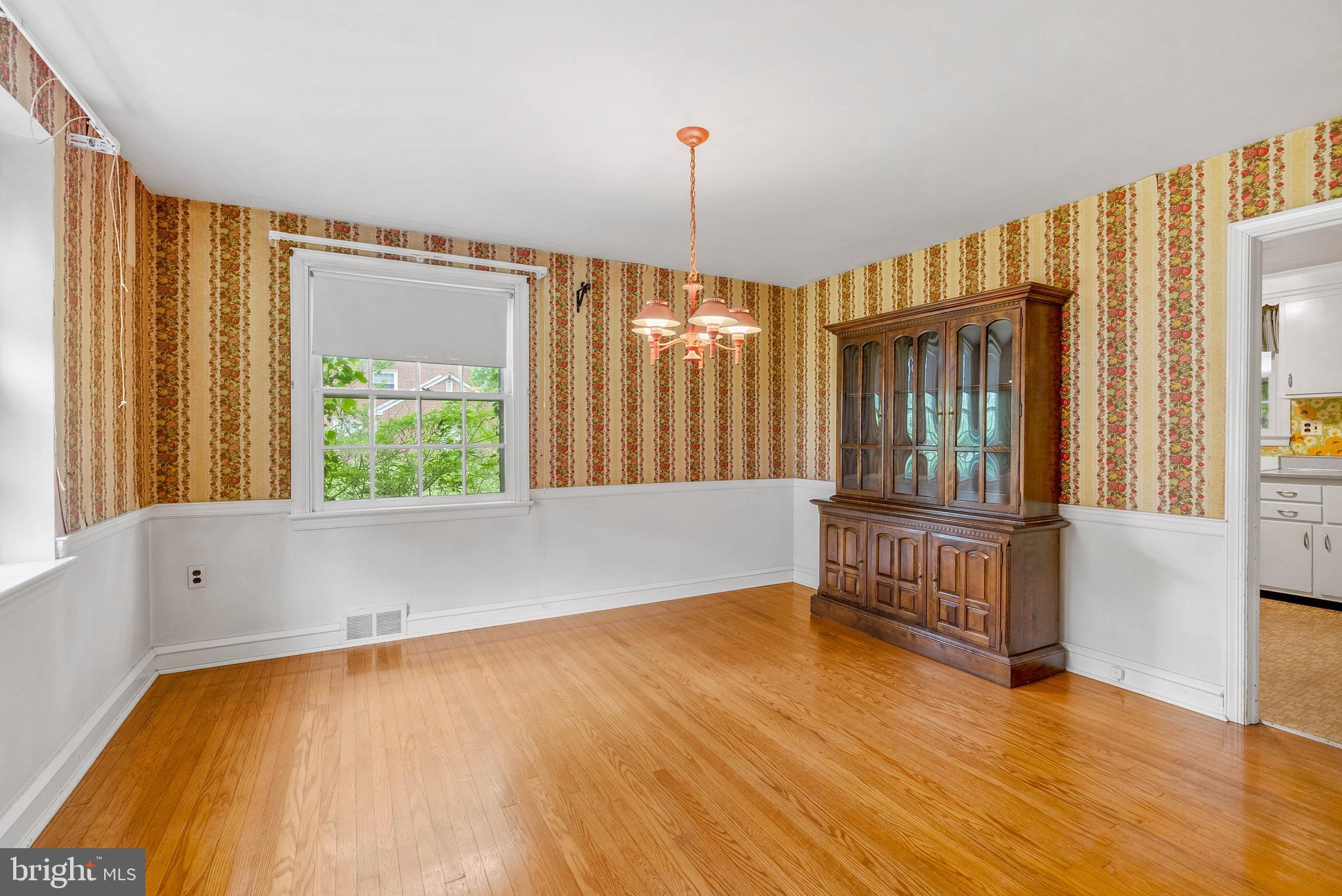 402 HAWTHORNE ROAD