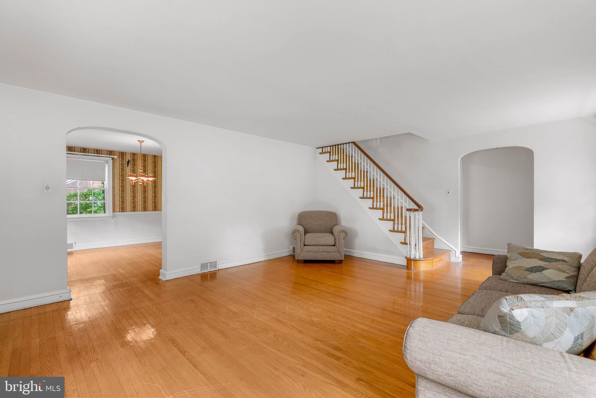 402 HAWTHORNE ROAD