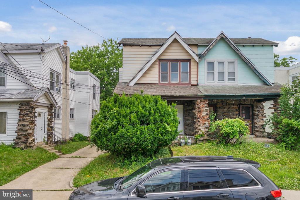 11 OAKLEY ROAD