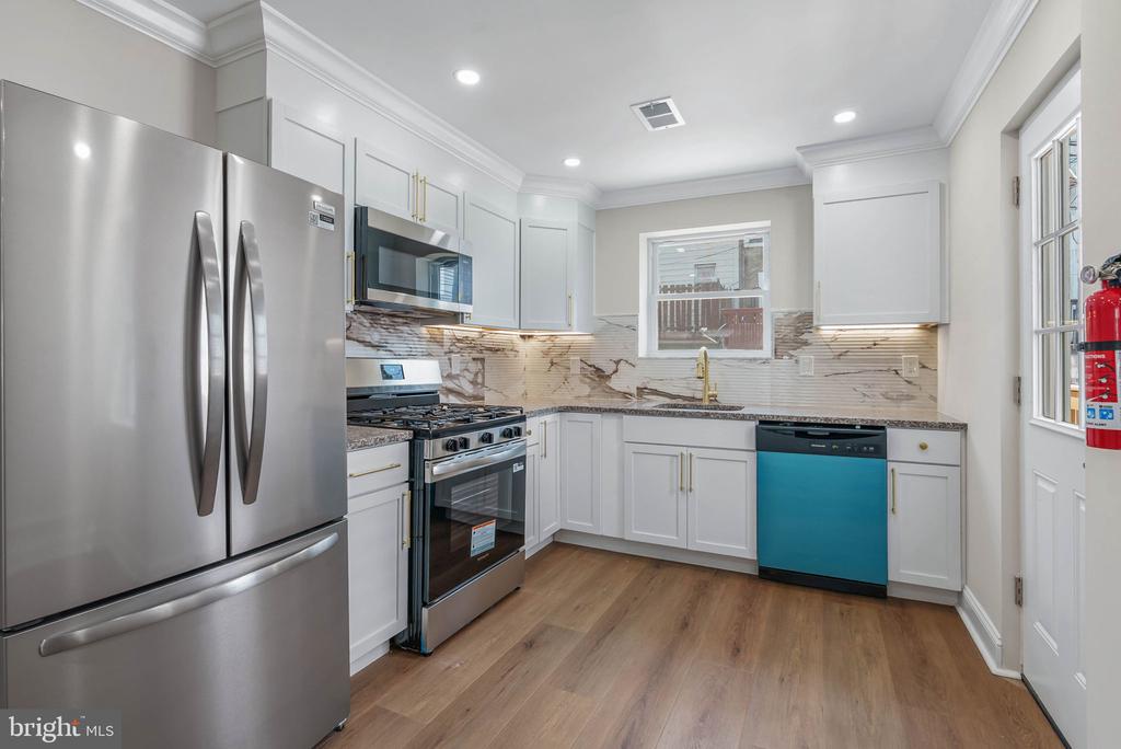 436 TIMBERLAKE ROAD