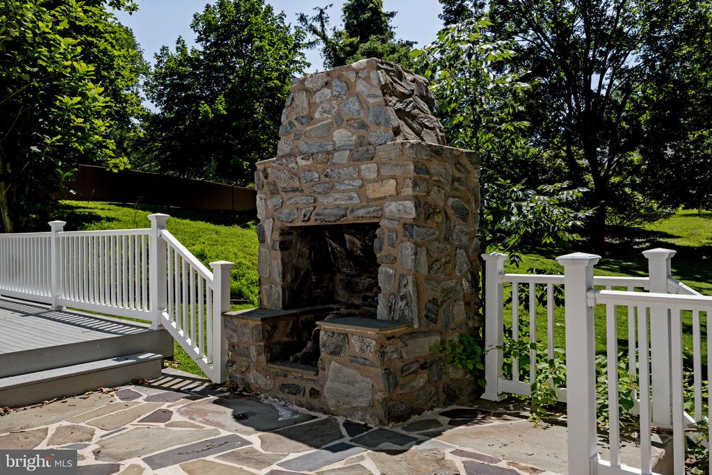 61 CHAPEL HILL ROAD