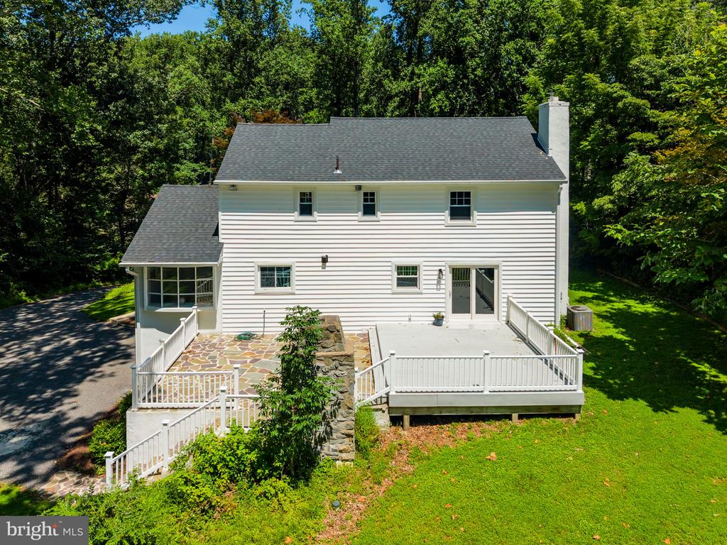 61 CHAPEL HILL ROAD