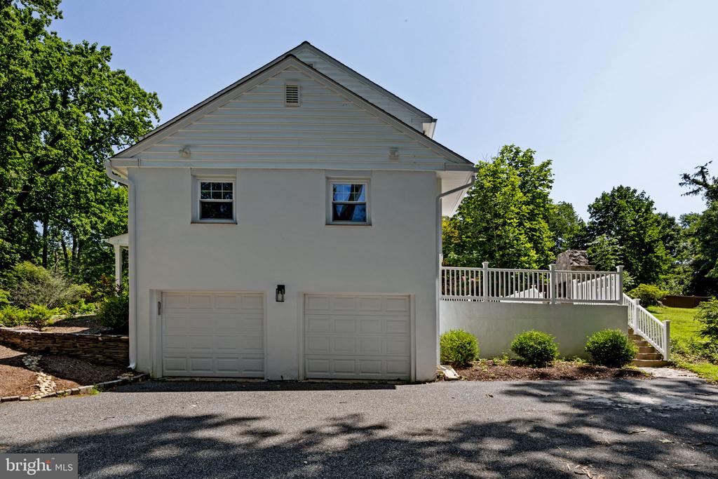61 CHAPEL HILL ROAD