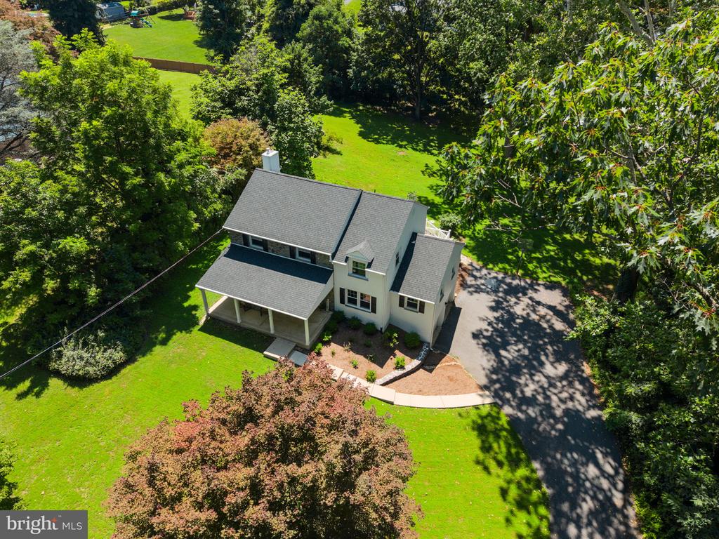 61 CHAPEL HILL ROAD